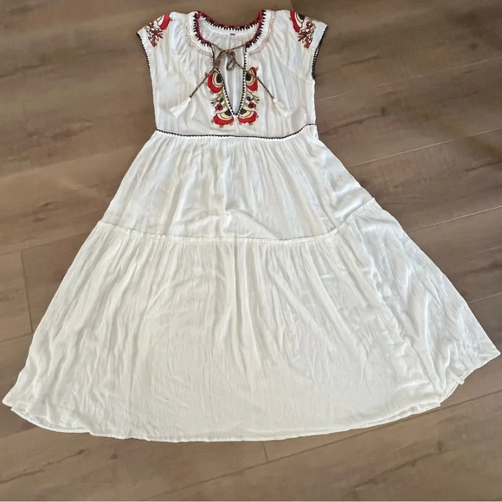 Free People White Embroidered Maxi Dress Boho Cottagecore Hippy Y2K Romance 43” - Picture 9 of 14